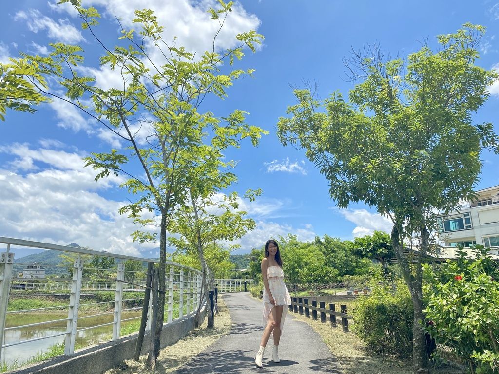 到高雄美濃一定要去美濃湖!在環湖步道散步,欣賞湖光山色 到高雄美濃一定要去美濃湖!在環湖步道散步,欣賞湖光山色