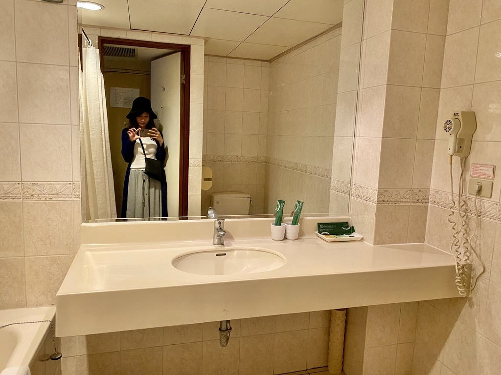 平價又親民的台北車站飯店-洛碁大飯店花華館 平價又親民的台北車站飯店-洛碁大飯店花華館