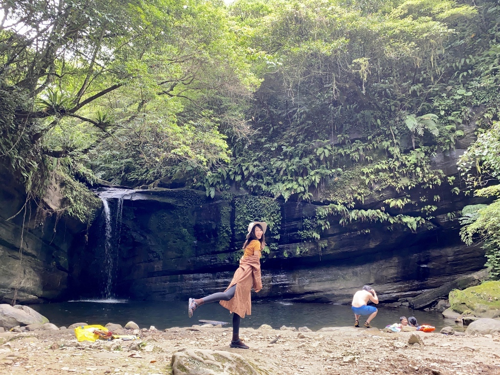 平溪瀑布景點-環境清幽的簾幕式瀑布-望古瀑布 平溪瀑布景點-環境清幽的簾幕式瀑布-望古瀑布