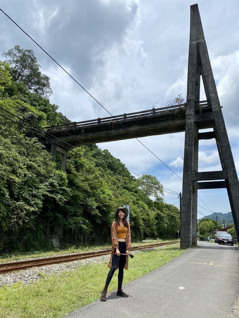 平溪瀑布景點-環境清幽的簾幕式瀑布-望古瀑布 平溪瀑布景點-環境清幽的簾幕式瀑布-望古瀑布