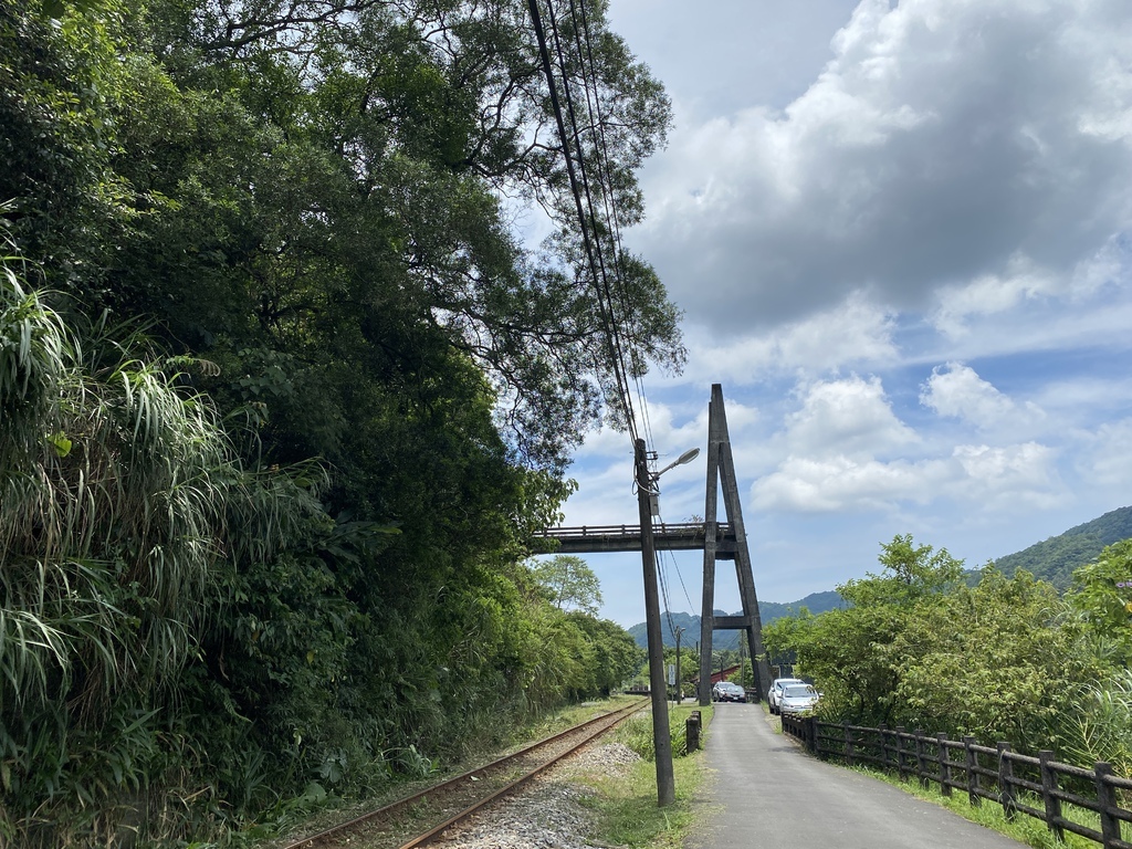 平溪瀑布景點-環境清幽的簾幕式瀑布-望古瀑布 平溪瀑布景點-環境清幽的簾幕式瀑布-望古瀑布