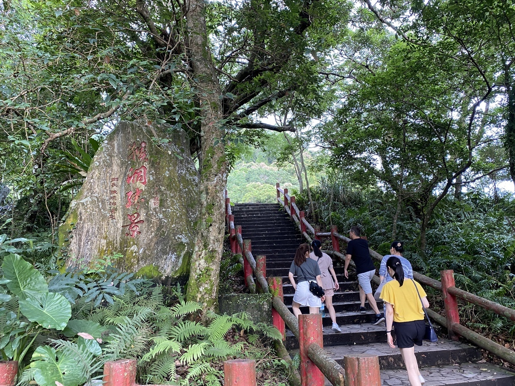 宜蘭礁溪景點-隱藏在礁溪的山林秘境-猴洞坑瀑布！清涼消暑，俯瞰蘭陽美景