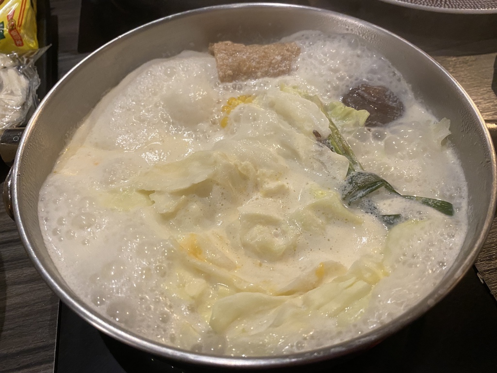 新莊異國火鍋店-胡叻南洋精緻火鍋給你道地的南洋風味 新莊異國火鍋店-胡叻南洋精緻火鍋給你道地的南洋風味