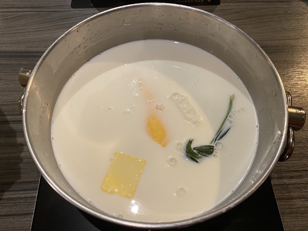 新莊異國火鍋店-胡叻南洋精緻火鍋給你道地的南洋風味 新莊異國火鍋店-胡叻南洋精緻火鍋給你道地的南洋風味