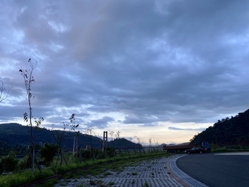 宜蘭大同景點-宜蘭最長的鋼索吊橋-寒溪吊橋！走在上面不會晃