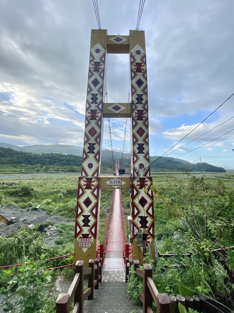 宜蘭大同景點-宜蘭最長的鋼索吊橋-寒溪吊橋!走在上面不會晃 宜蘭大同景點-宜蘭最長的鋼索吊橋-寒溪吊橋!走在上面不會晃