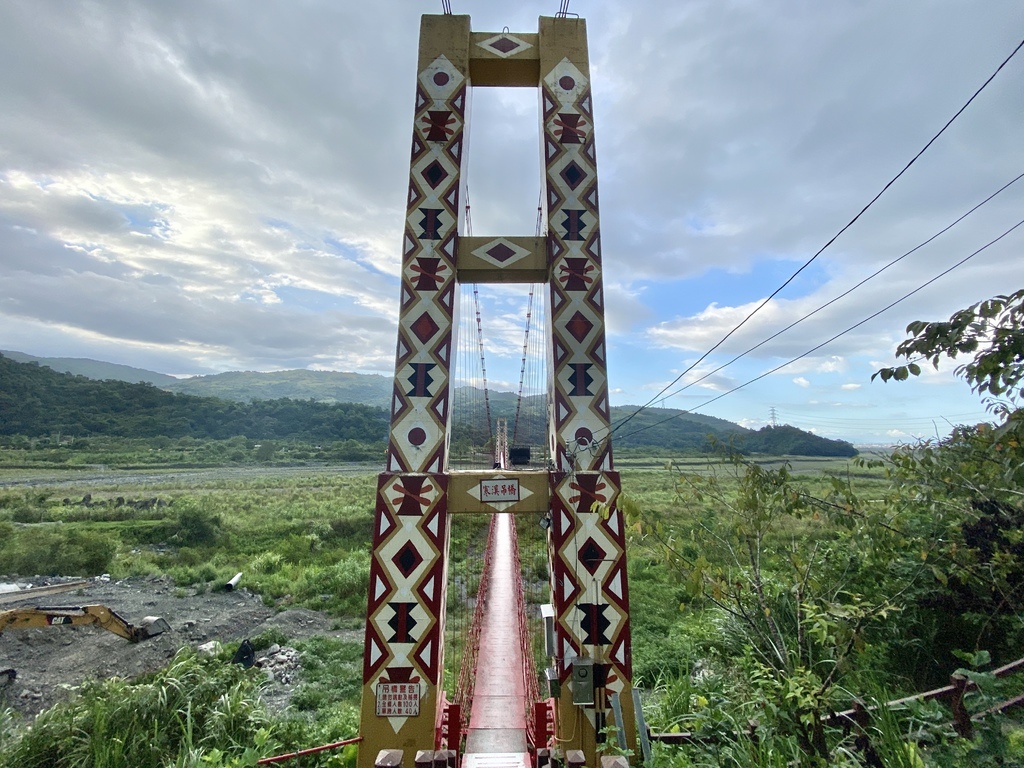 宜蘭大同景點-宜蘭最長的鋼索吊橋-寒溪吊橋!走在上面不會晃 宜蘭大同景點-宜蘭最長的鋼索吊橋-寒溪吊橋!走在上面不會晃