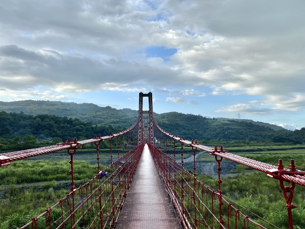 宜蘭大同景點-宜蘭最長的鋼索吊橋-寒溪吊橋!走在上面不會晃 宜蘭大同景點-宜蘭最長的鋼索吊橋-寒溪吊橋!走在上面不會晃