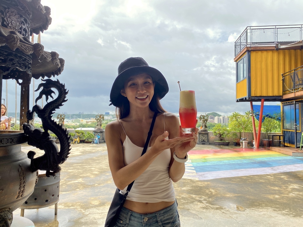 三峽景點-隱藏在宮廟的貨櫃屋咖啡廳-Ninesky九天!在宮廟吃下午茶! 三峽景點-隱藏在宮廟的貨櫃屋咖啡廳-Ninesky九天!在宮廟吃下午茶!