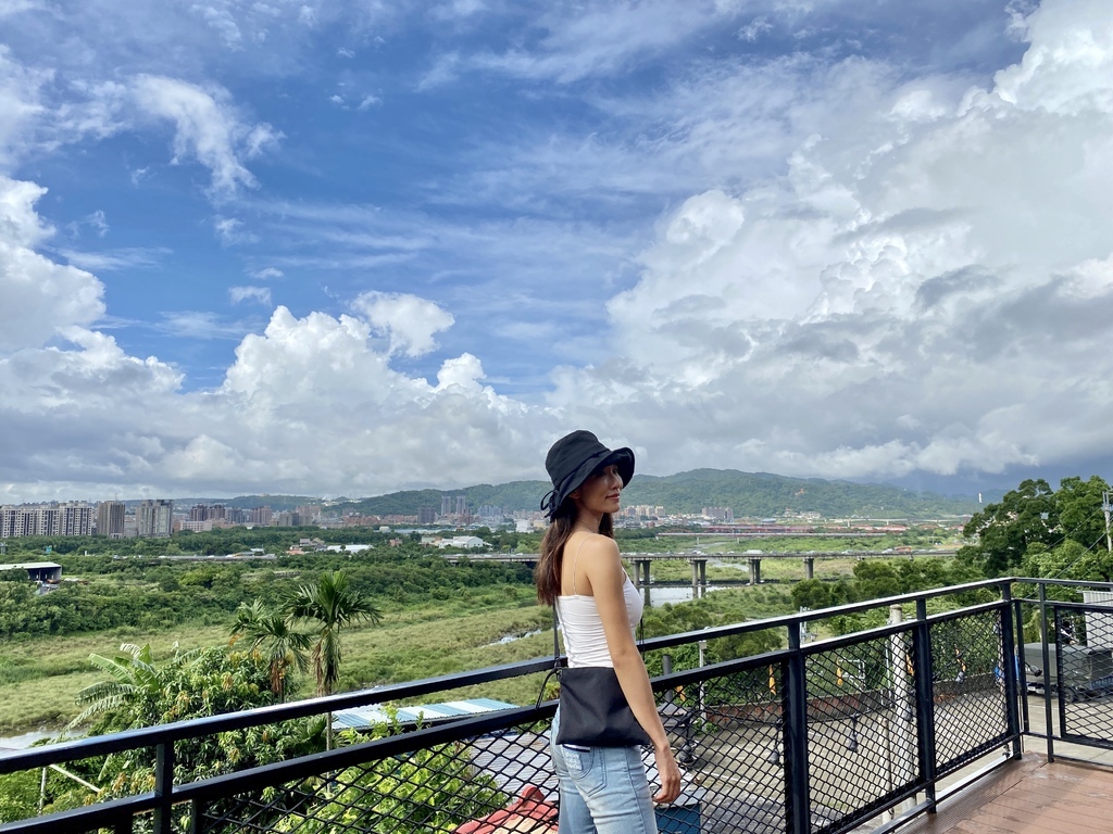 三峽景點-隱藏在宮廟的貨櫃屋咖啡廳-Ninesky九天!在宮廟吃下午茶! 三峽景點-隱藏在宮廟的貨櫃屋咖啡廳-Ninesky九天!在宮廟吃下午茶!