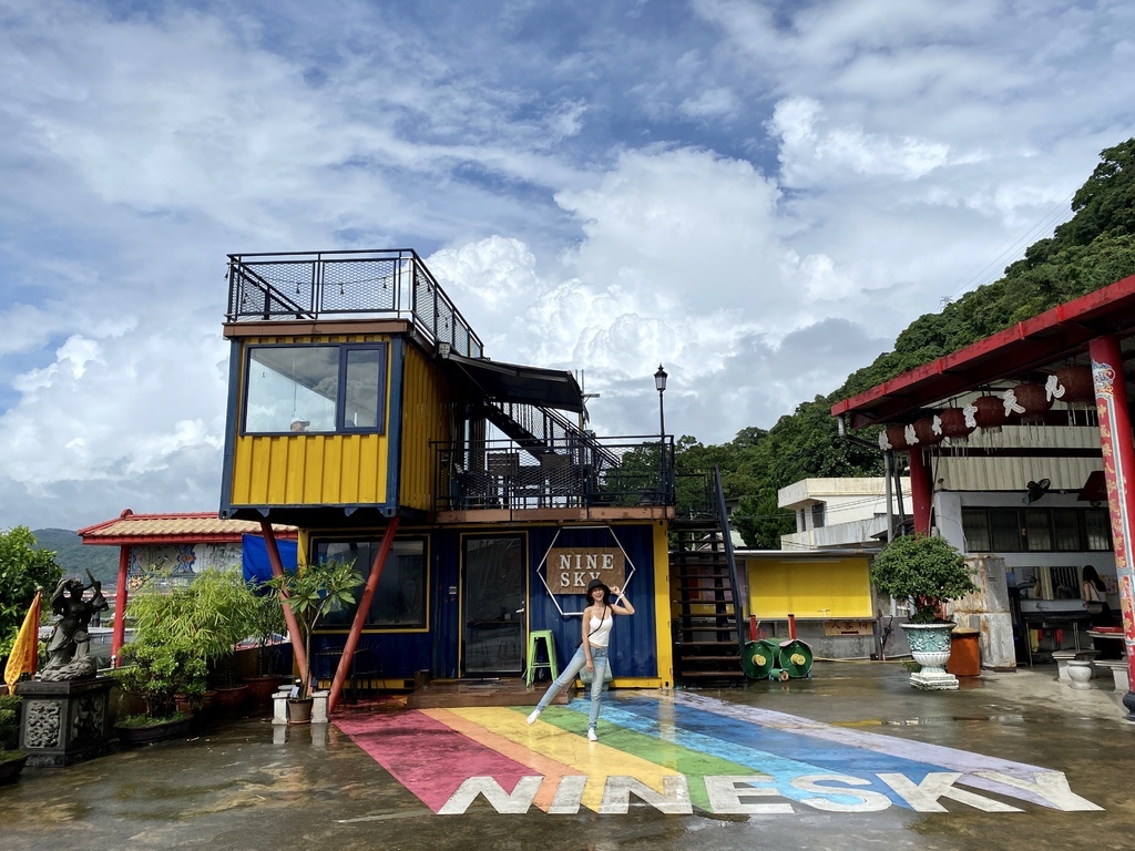 三峽景點-隱藏在宮廟的貨櫃屋咖啡廳-Ninesky九天!在宮廟吃下午茶! 三峽景點-隱藏在宮廟的貨櫃屋咖啡廳-Ninesky九天!在宮廟吃下午茶!