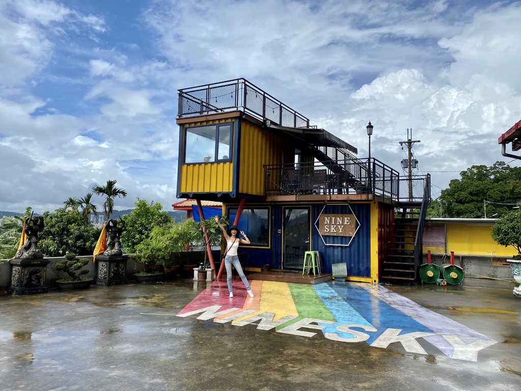 三峽景點-隱藏在宮廟的貨櫃屋咖啡廳-Ninesky九天!在宮廟吃下午茶! 三峽景點-隱藏在宮廟的貨櫃屋咖啡廳-Ninesky九天!在宮廟吃下午茶!