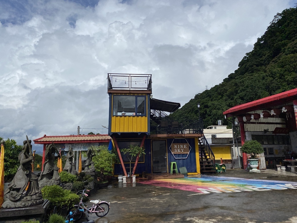 三峽景點-隱藏在宮廟的貨櫃屋咖啡廳-Ninesky九天!在宮廟吃下午茶! 三峽景點-隱藏在宮廟的貨櫃屋咖啡廳-Ninesky九天!在宮廟吃下午茶!