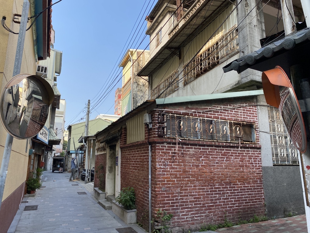 台南中西區景點-蝸牛巷!藏身在巷弄的藝術文青小巷