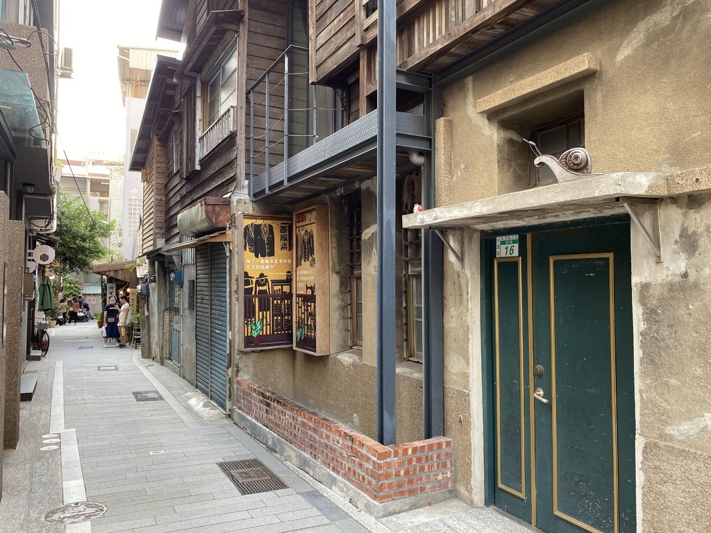 台南中西區景點-蝸牛巷!藏身在巷弄的藝術文青小巷