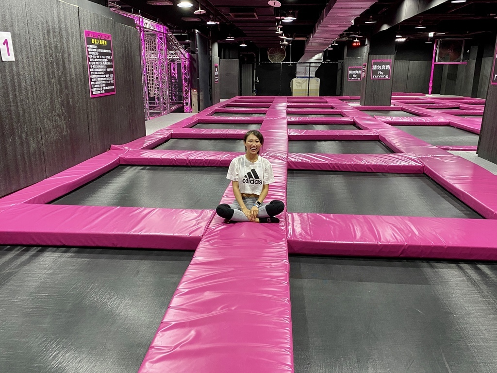 台北市內景點-Ninja Factory忍者工廠(台北店),體驗彈跳床,挑戰體能極限 台北市內景點-Ninja Factory忍者工廠(台北店),體驗彈跳床,挑戰體能極限