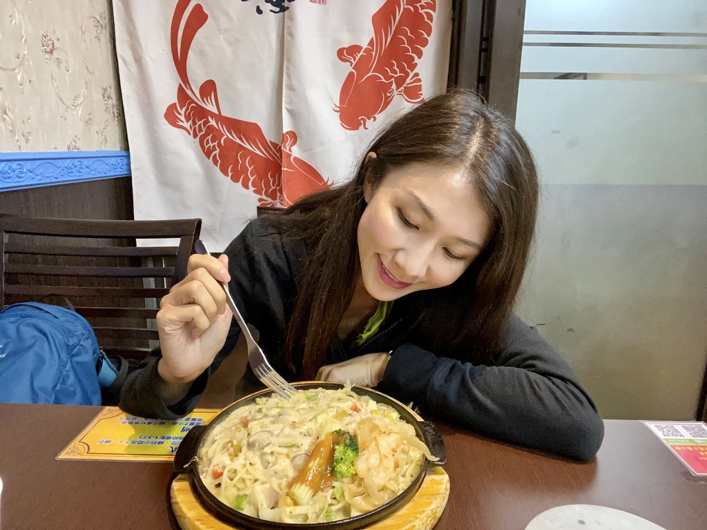 新莊捷運頭前庄站的美味蔬食餐聽-珍味齋健康蔬食素餐館