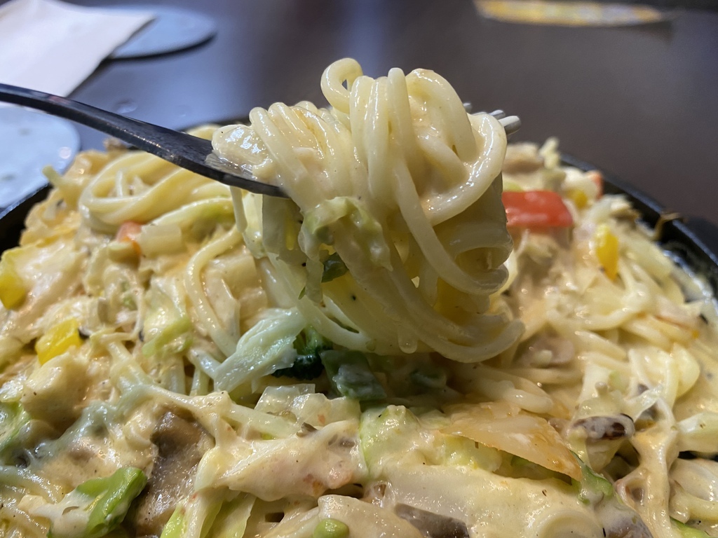 新莊捷運頭前庄站的美味蔬食餐聽-珍味齋健康蔬食素餐館