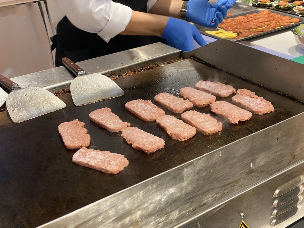 素食料理新體驗-OmniPonk新豬肉的新餐肉，顛覆你對蔬食料理的認知