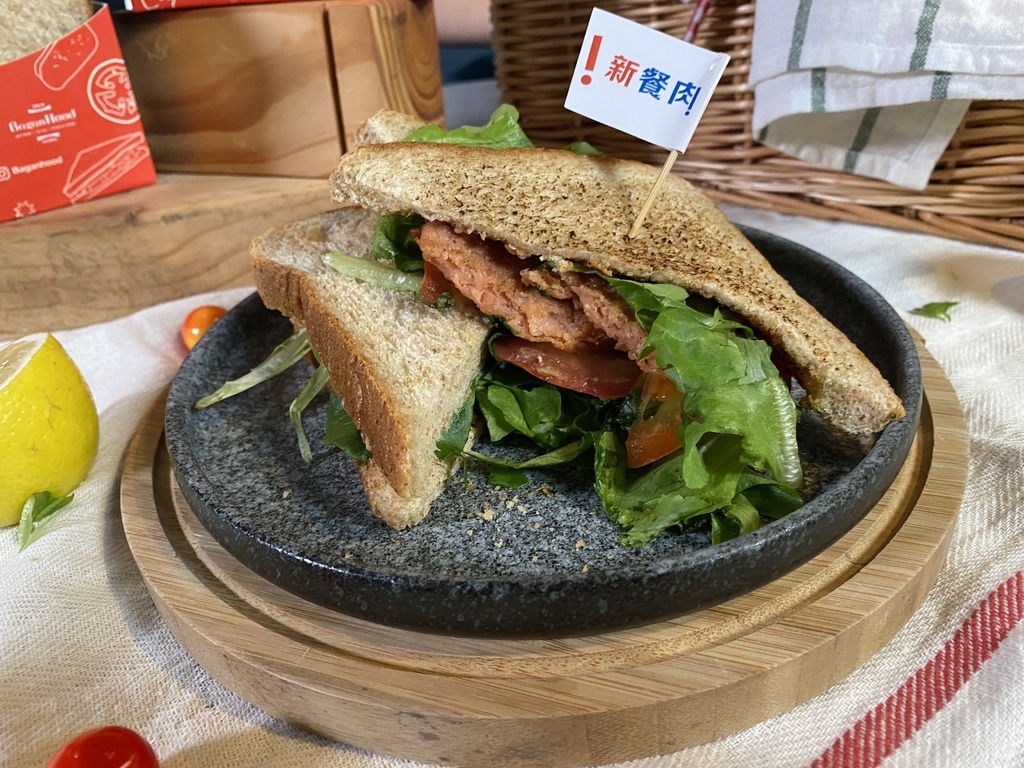 素食料理新體驗-OmniPonk新豬肉的新餐肉，顛覆你對蔬食料理的認知