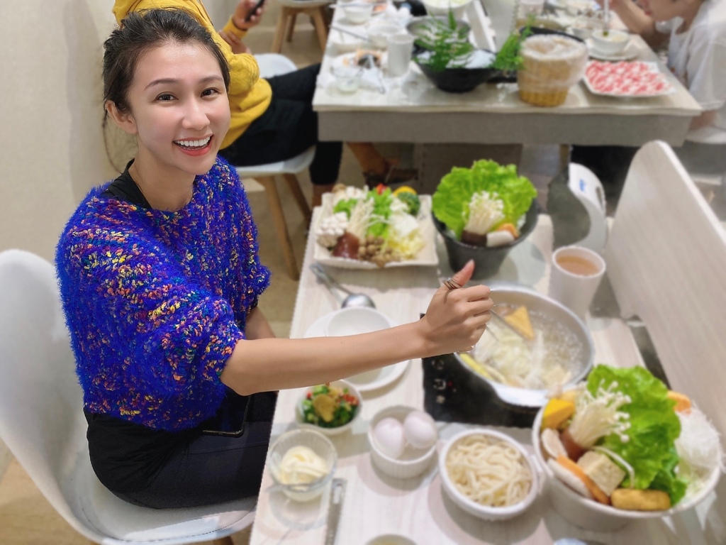 西門町吃火鍋的好地方-沐月精緻小火鍋西門店，平價也能吃得精緻