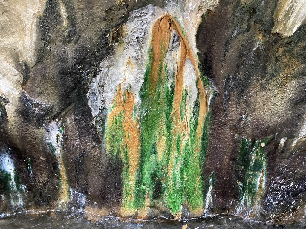 南投野溪溫泉-馬海濮野溪溫泉,超美的彩壁峽谷跟岩窟溫泉秘境 南投野溪溫泉-馬海濮野溪溫泉,超美的彩壁峽谷跟岩窟溫泉秘境