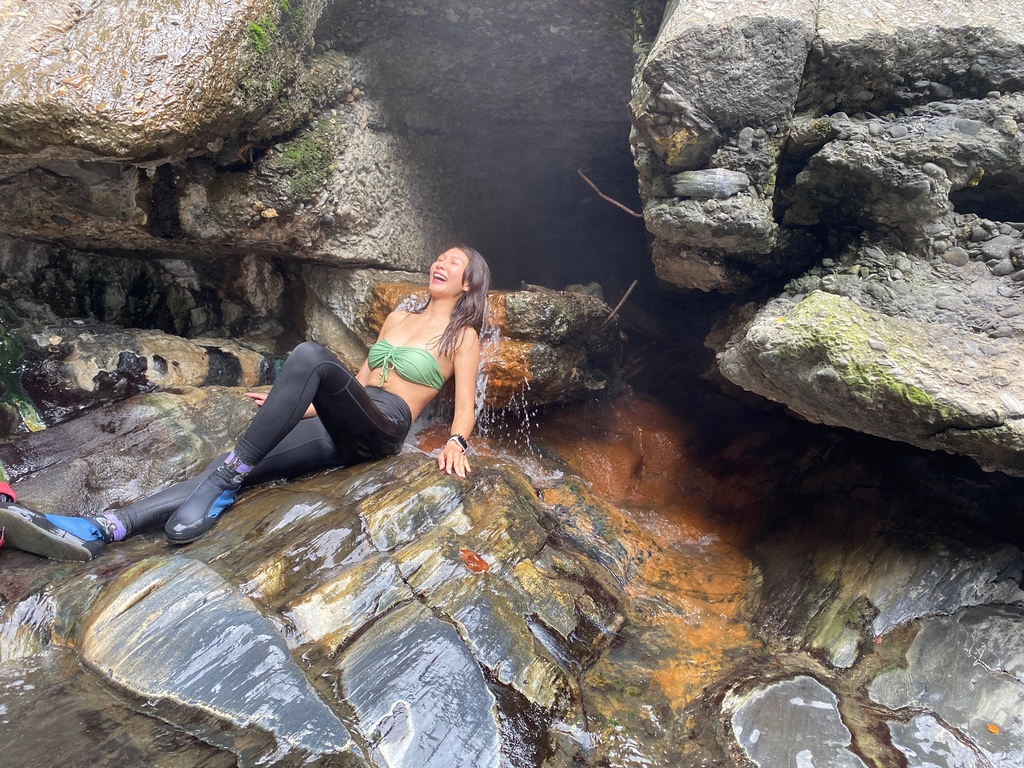 南投野溪溫泉-馬海濮野溪溫泉,超美的彩壁峽谷跟岩窟溫泉秘境 南投野溪溫泉-馬海濮野溪溫泉,超美的彩壁峽谷跟岩窟溫泉秘境