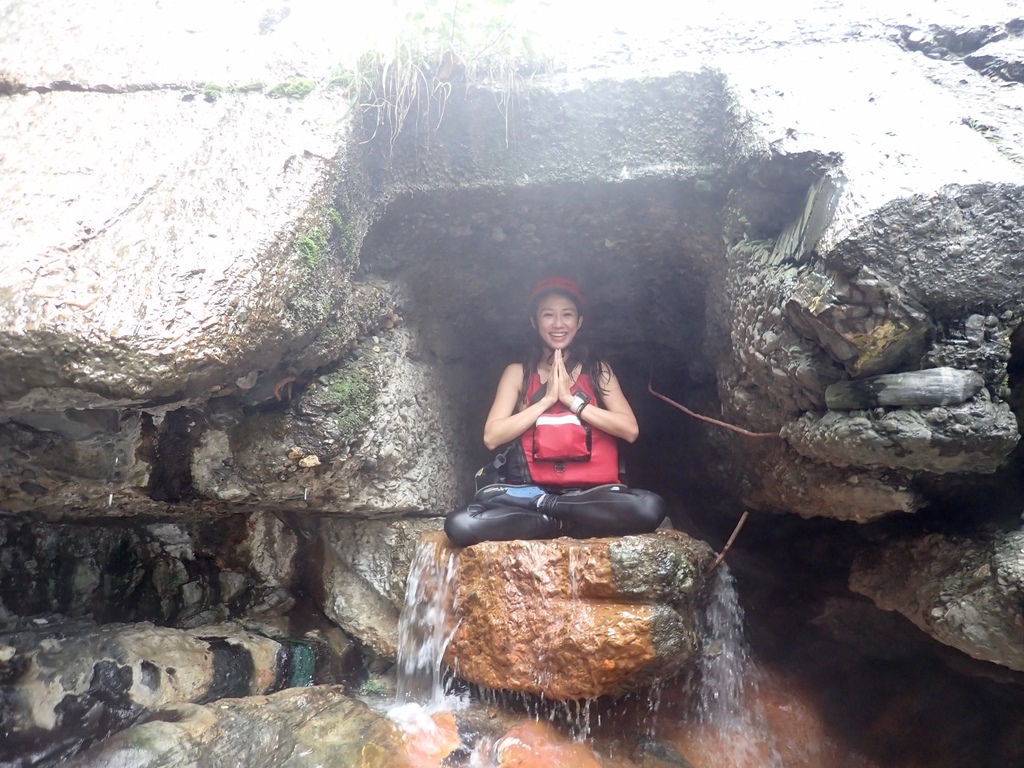 南投野溪溫泉-馬海濮野溪溫泉,超美的彩壁峽谷跟岩窟溫泉秘境 南投野溪溫泉-馬海濮野溪溫泉,超美的彩壁峽谷跟岩窟溫泉秘境