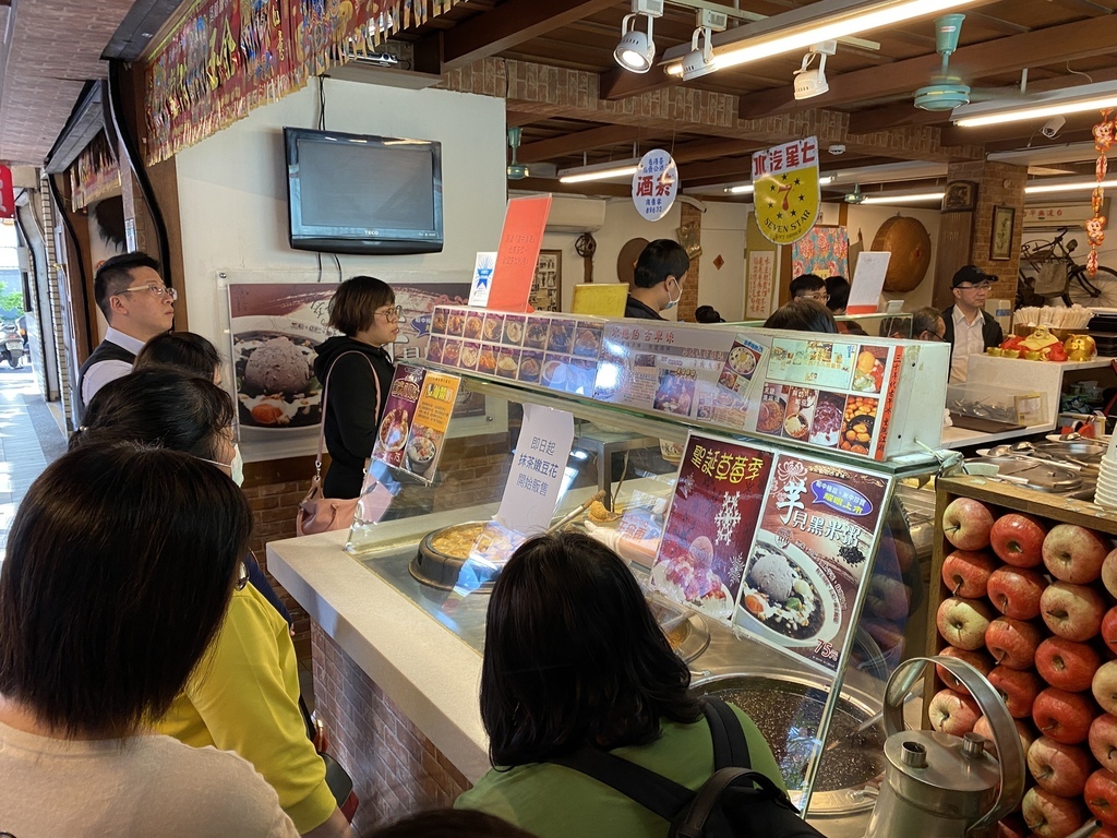 台北北投區必吃的石牌美食-水龜伯古早味!北投區的超人氣冰店 台北北投區必吃的石牌美食-水龜伯古早味!北投區的超人氣冰店