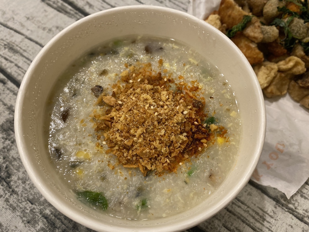 小琉球吃素的好選擇-小琉球素食-粥太太養生蔬食廣東粥【丁小羽素食篇】 小琉球吃素的好選擇-小琉球素食-粥太太養生蔬食廣東粥【丁小羽素食篇】