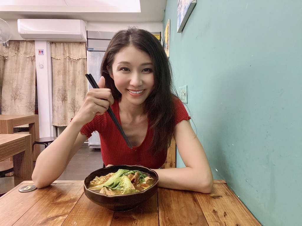 隱藏在台北信義區的平價素食料理-彌樂事蔬食食堂