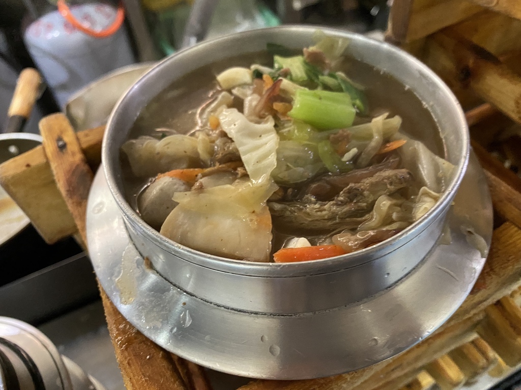 三重素食-滋味多健康素食給你好吃的素食比薩、素食漢堡、素食鍋燒麵