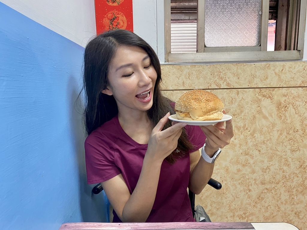 三重素食-滋味多健康素食給你好吃的素食比薩、素食漢堡、素食鍋燒麵