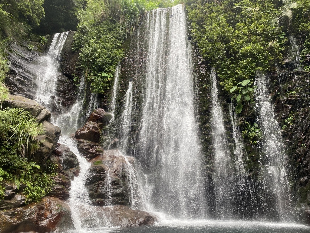 桃園瀑布景點-走訪拉拉山秘境,出發鐵力庫部落!欣賞幽靈瀑布、水濂洞瀑布(瀑布步道)
