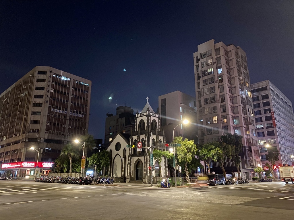 座落在台北市中山區的哥德式教堂-中山基督長老教會！台北市的市定古蹟