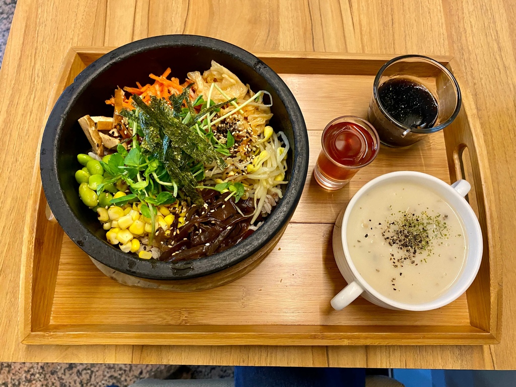 新莊蔬食-法諾米珈琲蔬食廚房，給你不一樣的蔬食好味道