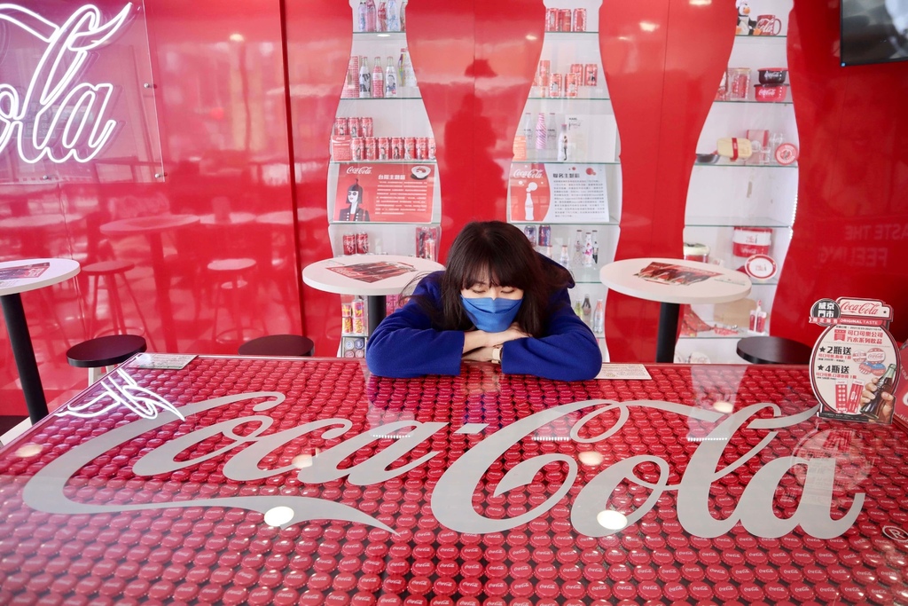 台北松山景點-走入7-ELEVEN威京門市,就像來到可口可樂博物館,丁小羽帶你去一探究竟 台北松山景點-走入7-ELEVEN威京門市,就像來到可口可樂博物館,丁小羽帶你去一探究竟