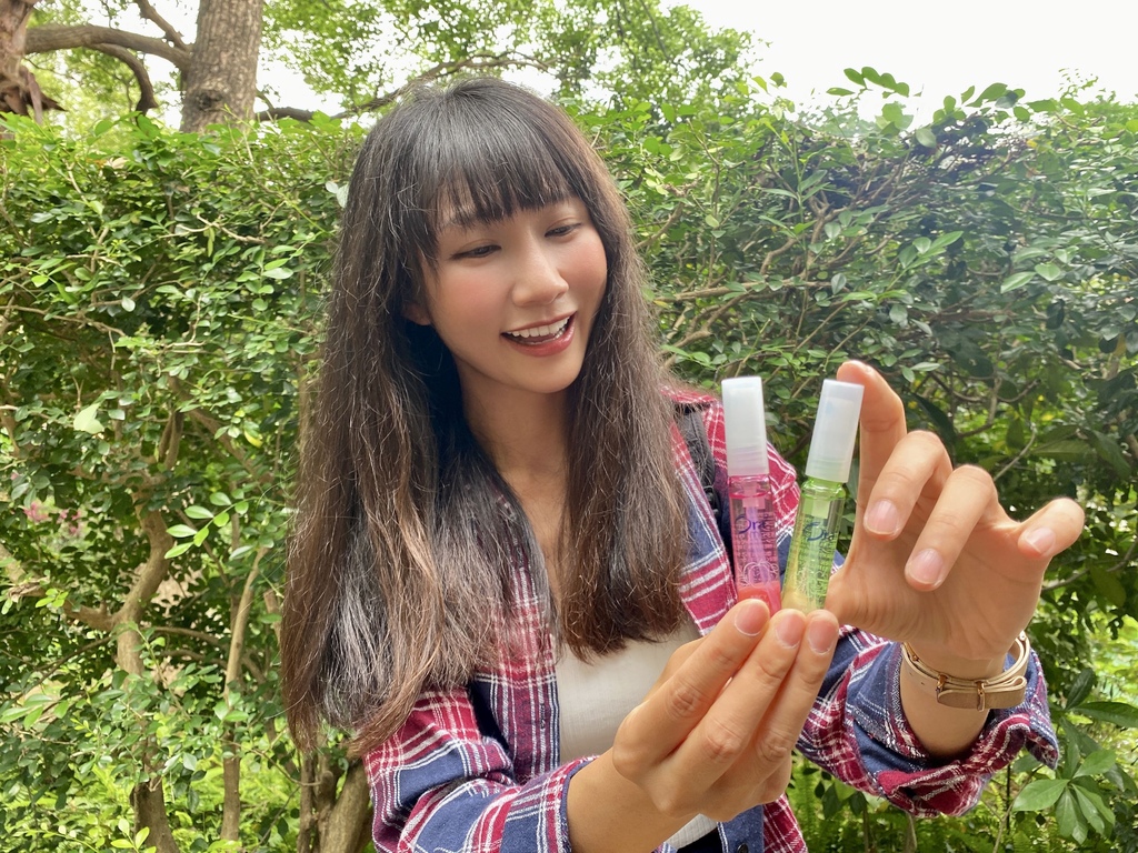 丁小羽開箱Ora2me香氛精油牙膏！溫柔呵護你的口腔給你好口氣！滿口芬芳加上迷人笑容，讓你魅力無法擋