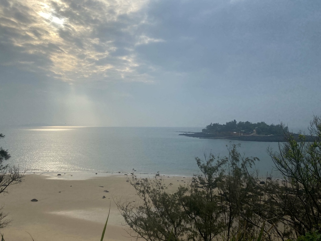 小金門烈嶼景點-走訪南山頭濱海步道、南山頭坑道、南山頭四營區(L-13據點) 小金門烈嶼景點-走訪南山頭濱海步道、南山頭坑道、南山頭四營區(L-13據點)