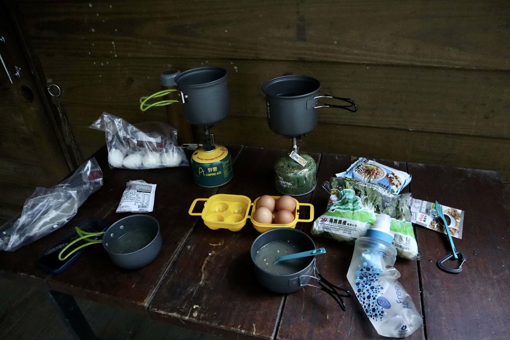 丁小羽來開箱嘉明湖國家步道上的五星級山屋「向陽山屋」 丁小羽來開箱嘉明湖國家步道上的五星級山屋「向陽山屋」