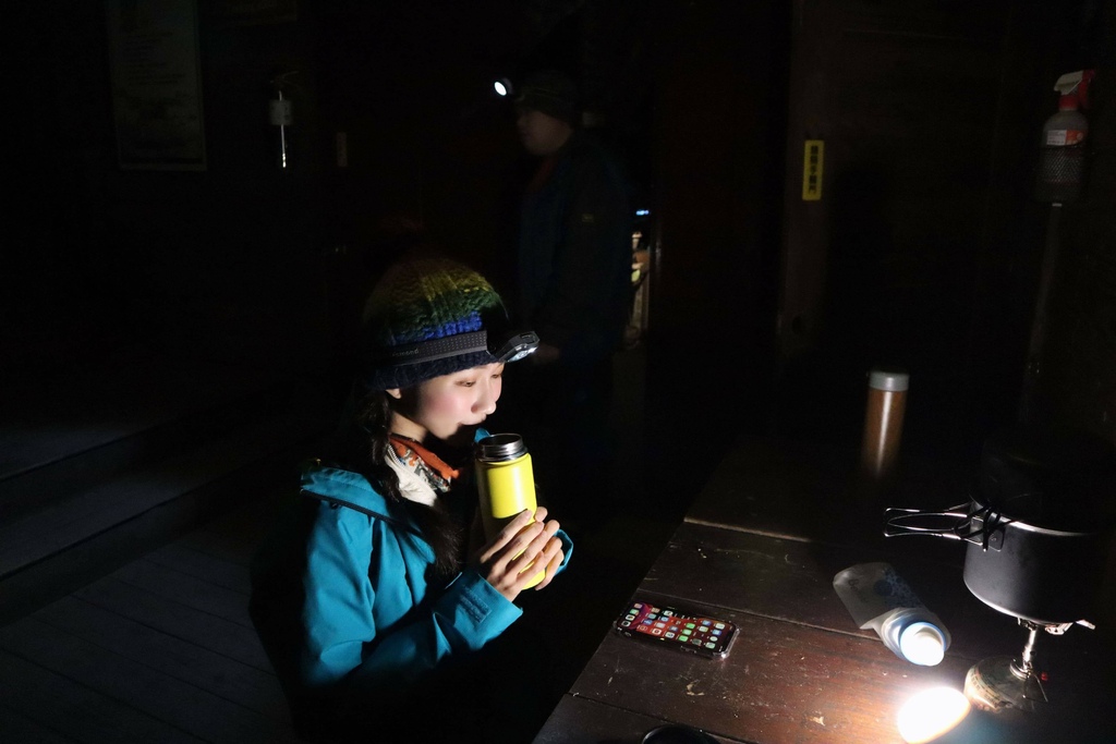 丁小羽來開箱嘉明湖國家步道上的五星級山屋「向陽山屋」 丁小羽來開箱嘉明湖國家步道上的五星級山屋「向陽山屋」