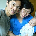 A happy family !   /  我們這一家！ 開始囉！！