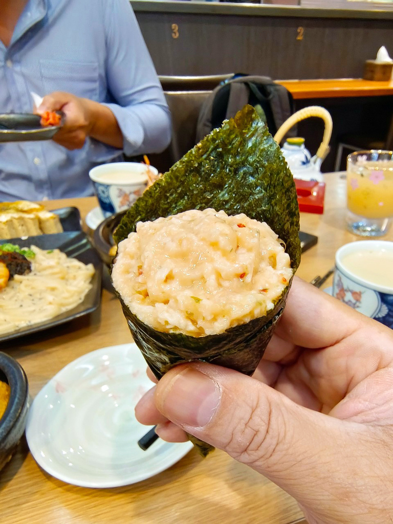 台南日本料理推薦,台南丼飯,台南握壽司,台南生魚片,中西區國華街美食,花火日本料理18.jpg