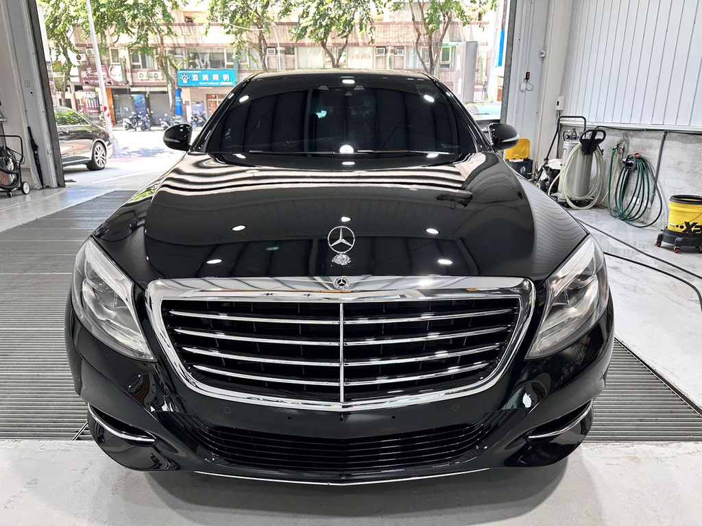 高雄汽車包膜推薦│凱朔汽車包膜│賓士benz S350帥度破