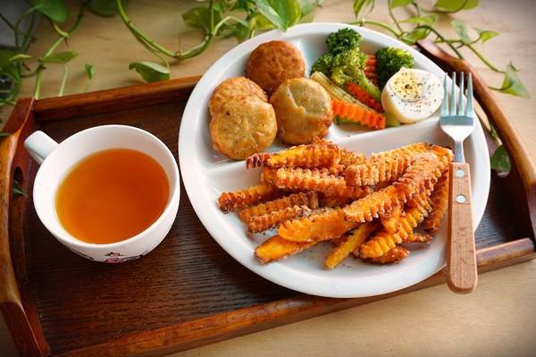 12032089_885688351512086_3369408893742606209_n