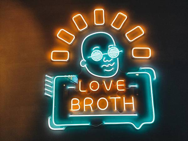 天氣變冷,就是要喝湯,就讓「雞湯大叔」溫暖你的心吧!