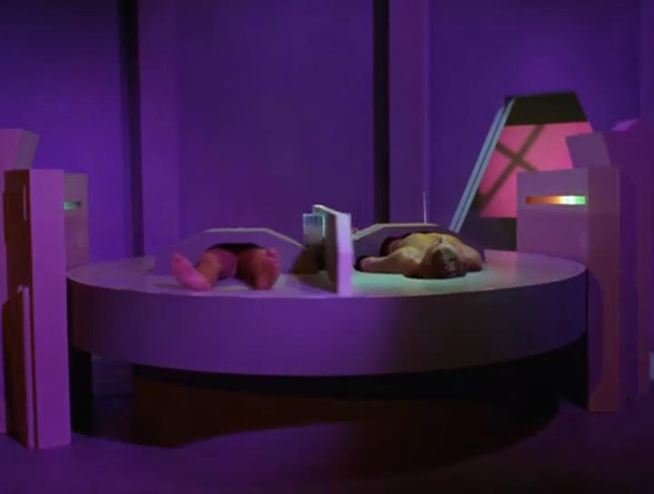 [Star_Trek][TOS][1x07][What_Are_Little_Girls_Made_Of][(043549)20-20-02].JPG