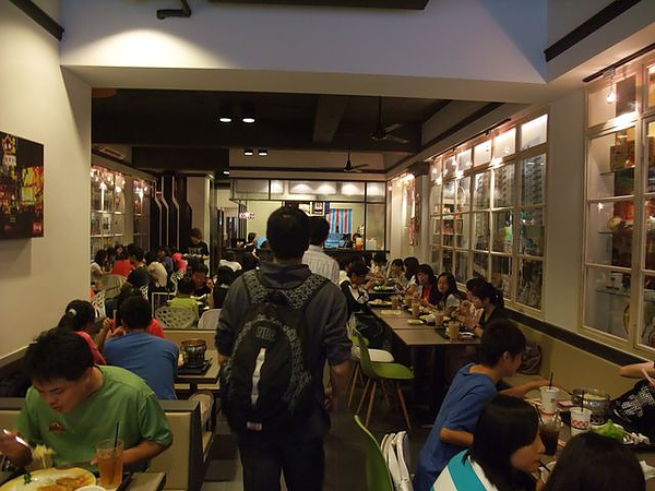 第1日午餐-1970香港故事-店內.jpg 第1日午餐-1970香港故事-店內.jpg