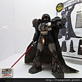 Gunpla EXPO 2011-COOL_with_鋼彈-浪花兄弟作品-真.黑武士.jpg