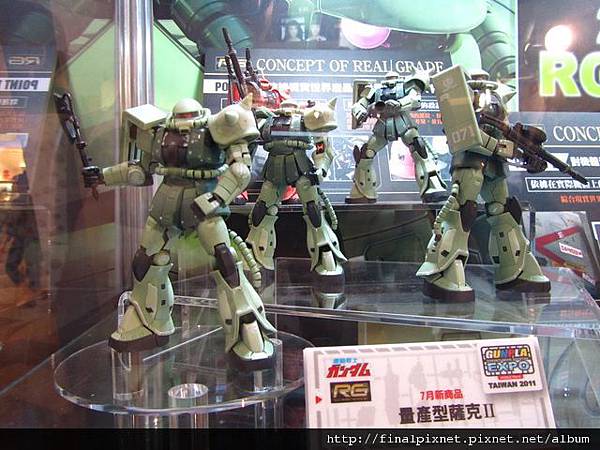 Gunpla EXPO 2011-RG系列-量產型薩克Ⅱ.jpg